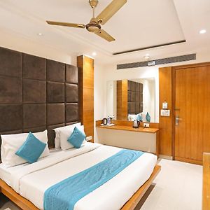 Hotel Fortuner Karol Bagh Just 1 Km From New Delhi Railway Station